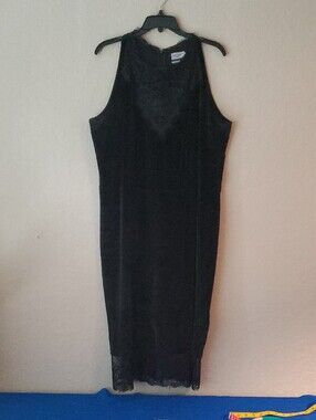 Wolf & Whistle London Black Lace-Trim Halter Velour Dress sz 24